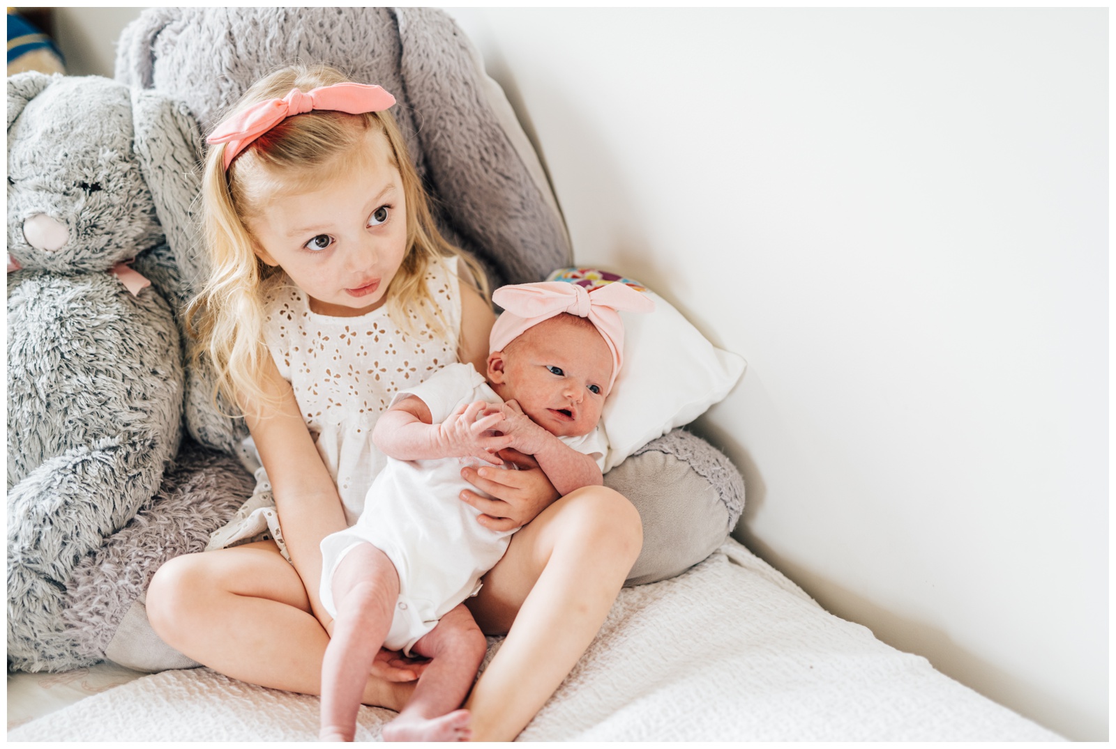 Newborn Lifestyle Photography,Girl,New Orleans,Louisiana,At Home,Family Photo Session,Big Sister,Natural Light,Gender Neutral Clothes,Spearmint Baby Clothes,New Orleans Family Photographer,